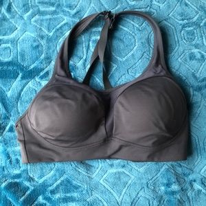 Cross back sports bra